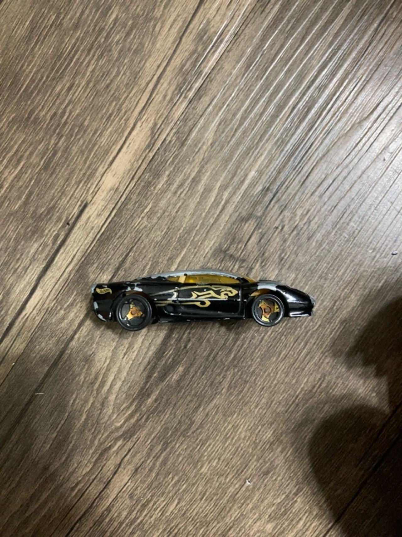 Hot Wheels Jaguar XJ220 Black Die-Cast Car
