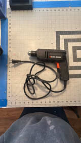 Black & Decker 7152 3/8" Corded Drill - Image 3