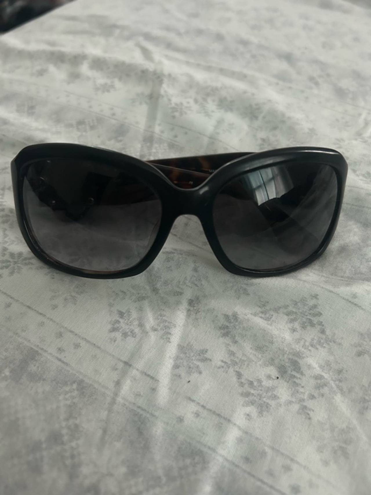 Michael Kors Davos Sunglasses Black/Brown