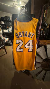 Los Angeles Lakers Kobe Bryant Jersey Signed by Pau gasol in charlotte at a game - Image 2