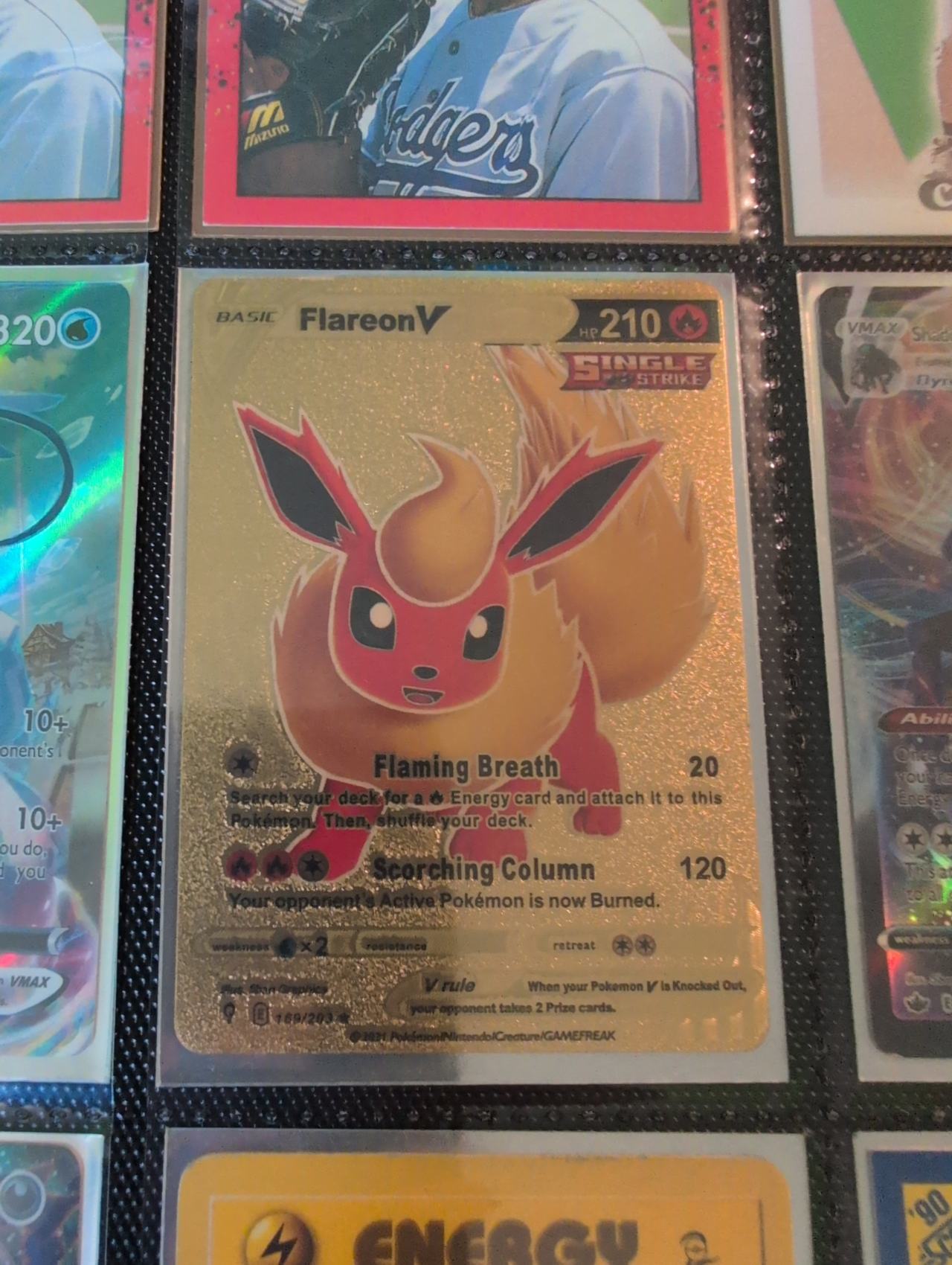 Pokémon TCG Flareon V Evolving Skies 169/203 Gold Secret Rare