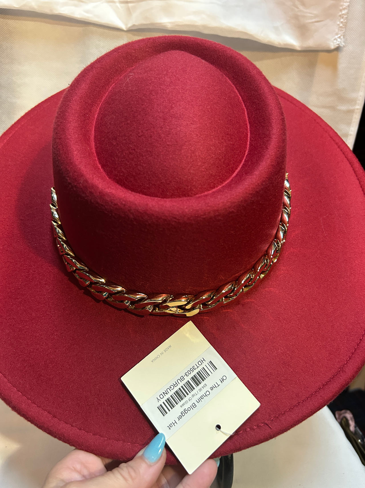 Chain Blogger Hat