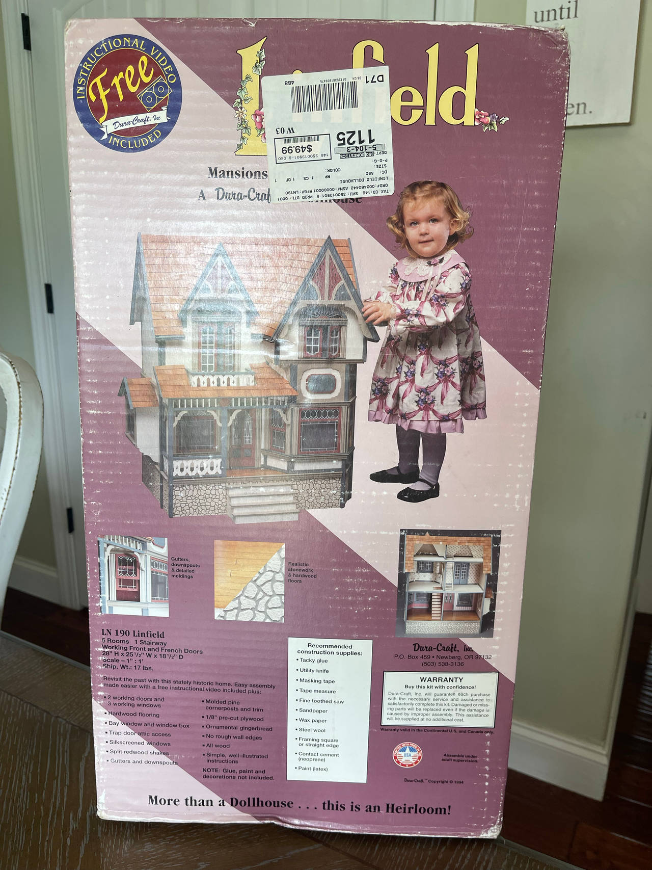 Dura-Craft LN 190 Linfield Dollhouse