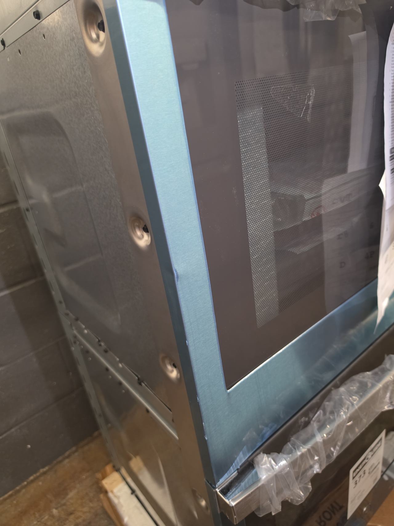 GE Profile 30" Smart Built-In Convection Double Wall Oven PTD7000SNSS DENT read