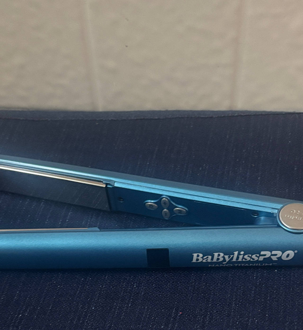 BaBylissPRO Nano Titanium 1" Ultra-Sleek Straightener