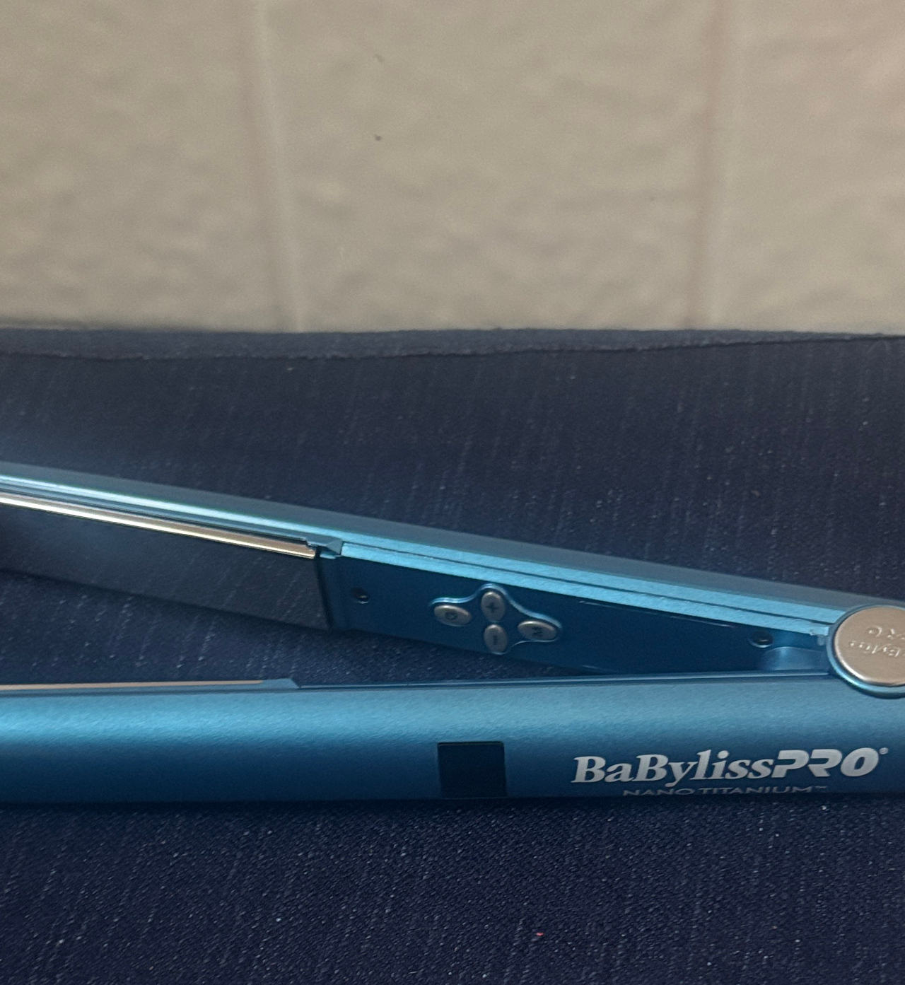 BaBylissPRO Nano Titanium 1" Ultra-Sleek Straightener
