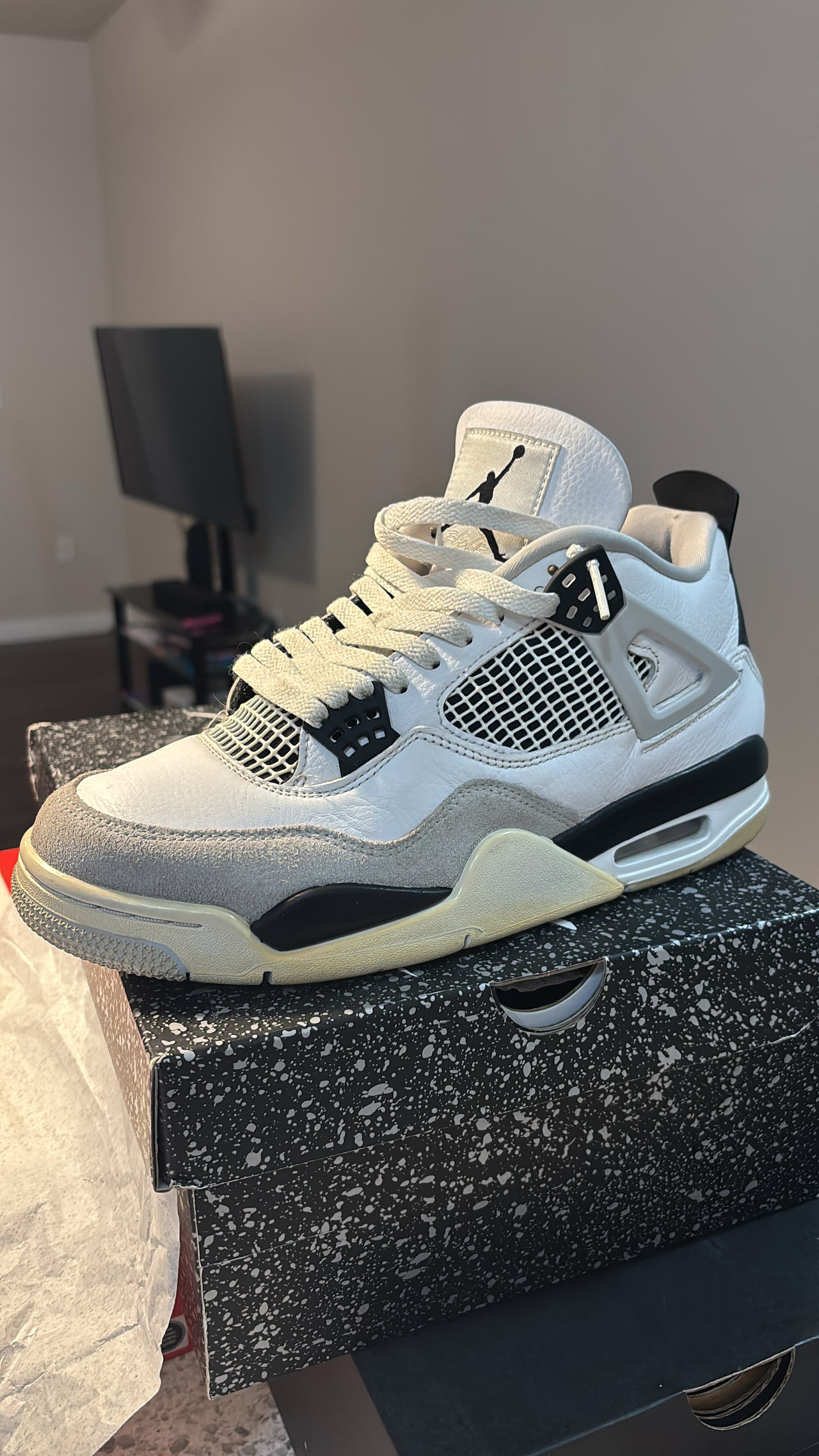 Air Jordan 4 Retro Military Black