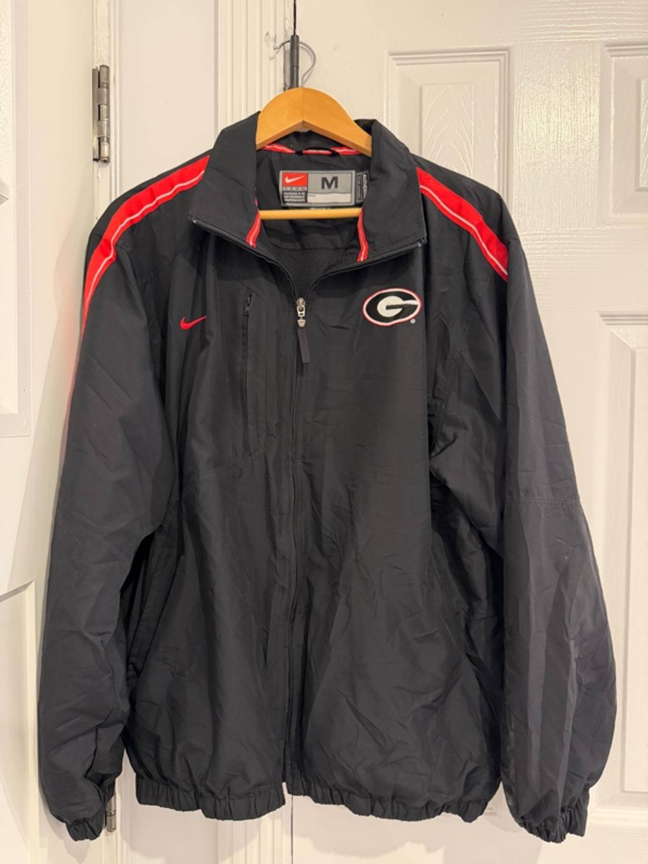 Nike Georgia Bulldogs Full Zip Windbreaker Jacket Black/Red