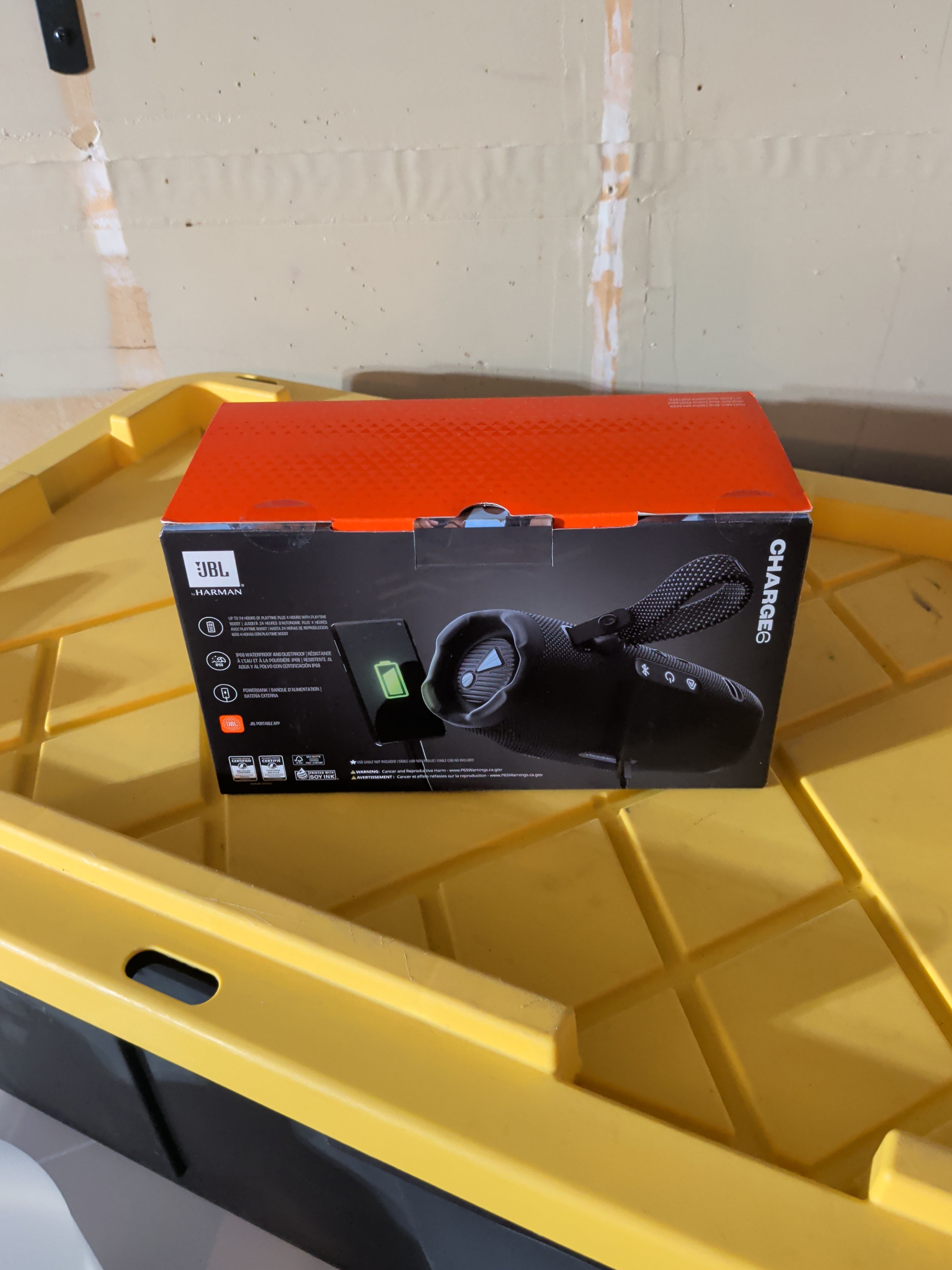 JBL Charge 6 Portable Bluetooth Speaker