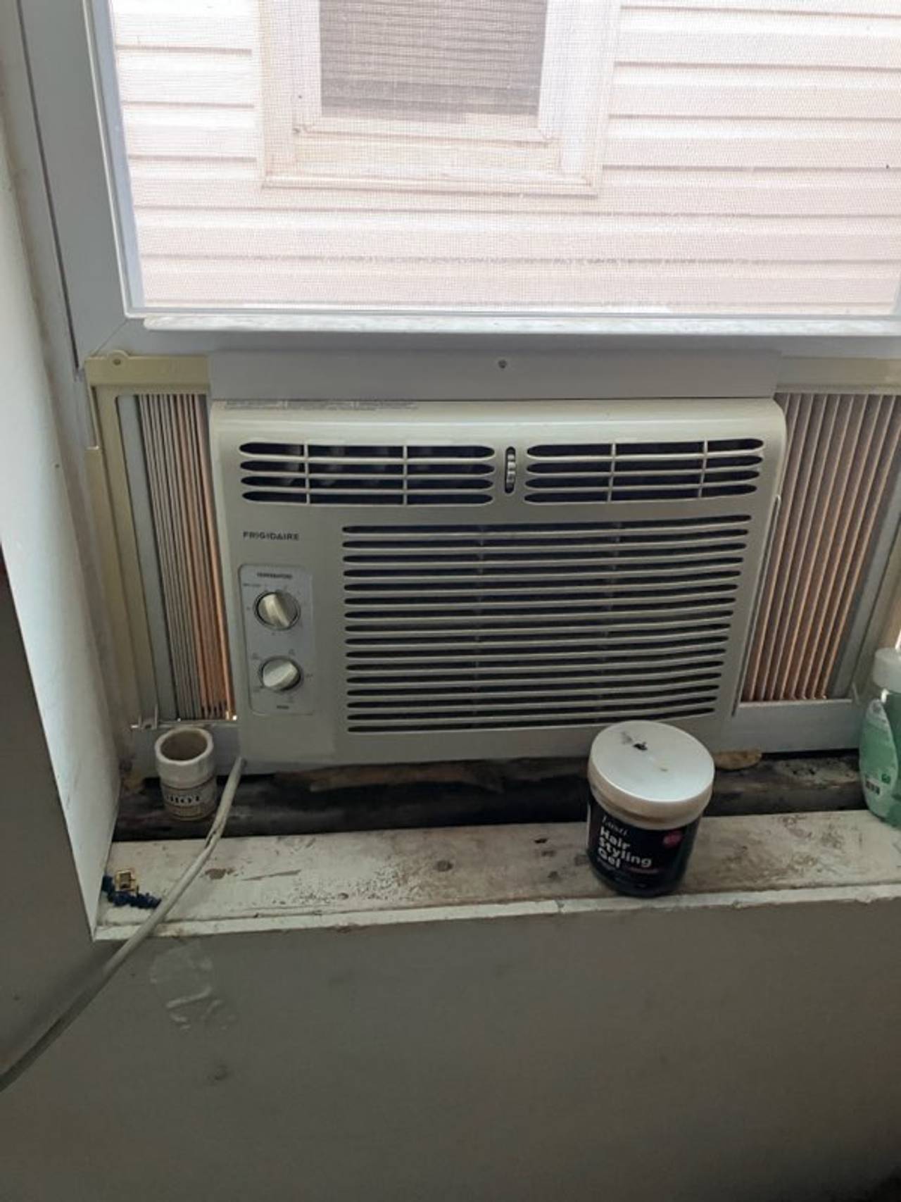 Frigidaire Window Air Conditioner