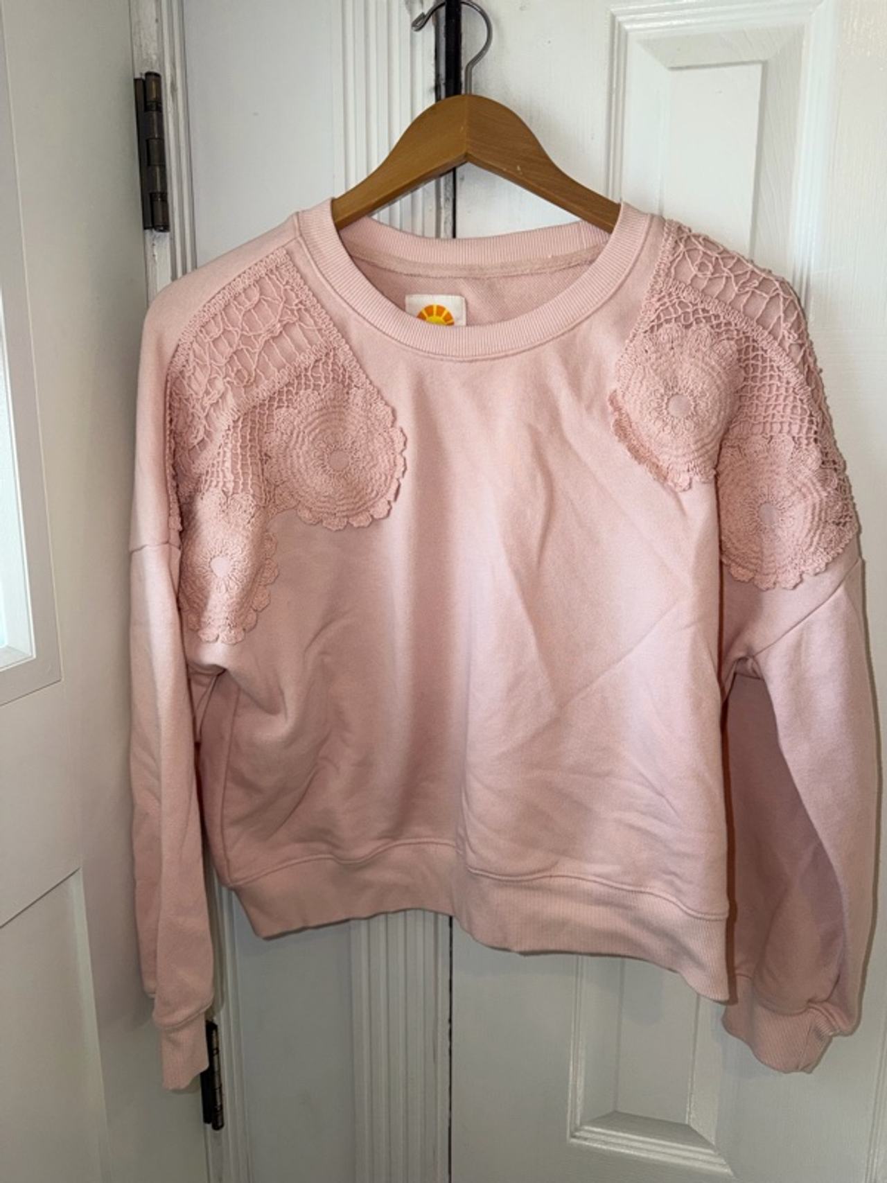 C&C California Crochet Daisy Pullover Sweater SIZE LARGE 