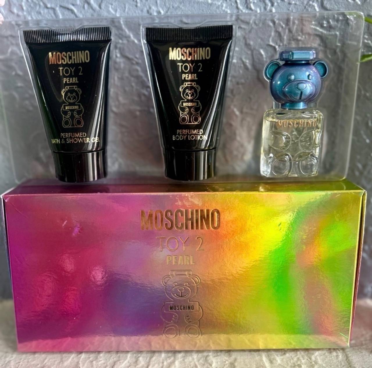 Moschino Toy 2 Pearl 3-Piece Mini Gift Set