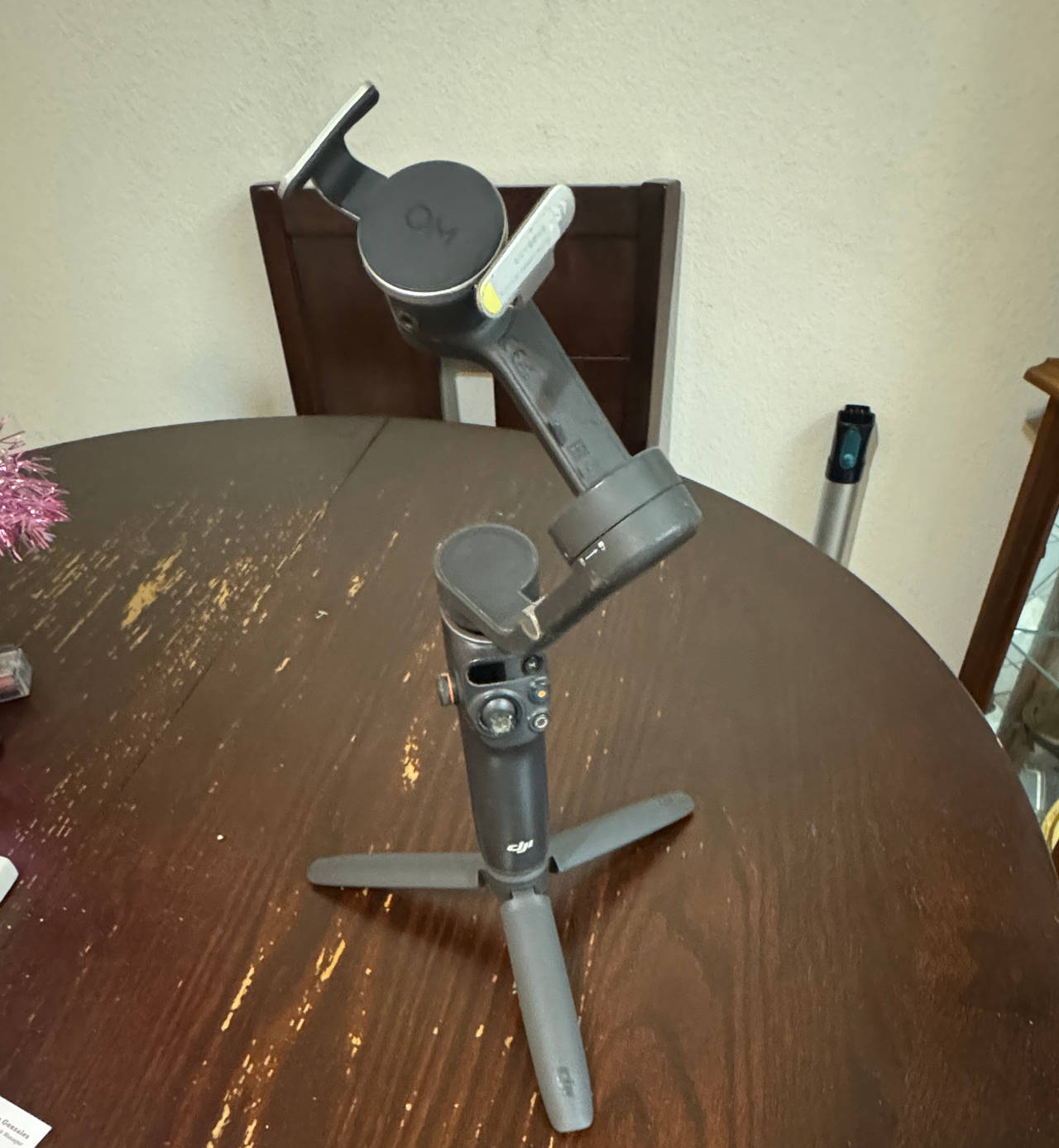 DJI Osmo Mobile 6 Smartphone Gimbal Stabilizer