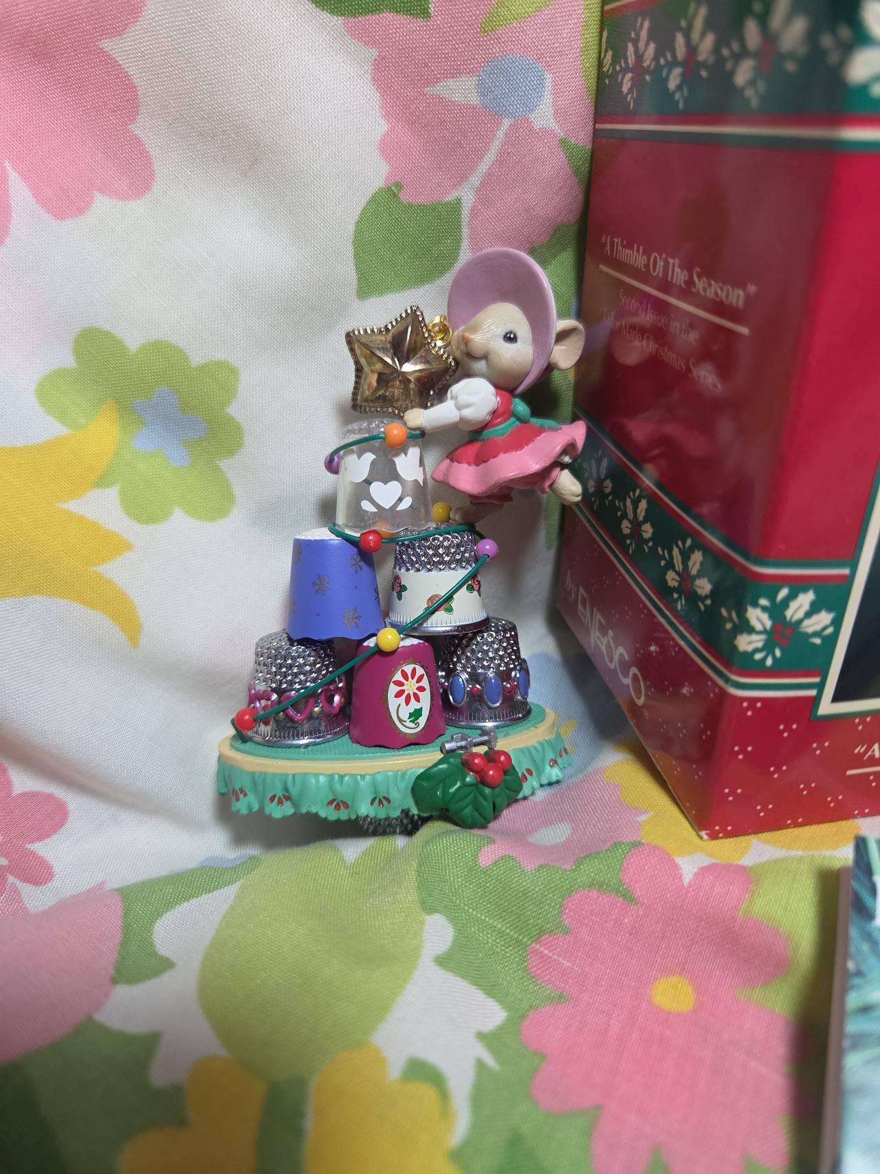 Enesco Tailor Made Christmas A Thimble Of The Season Figurine