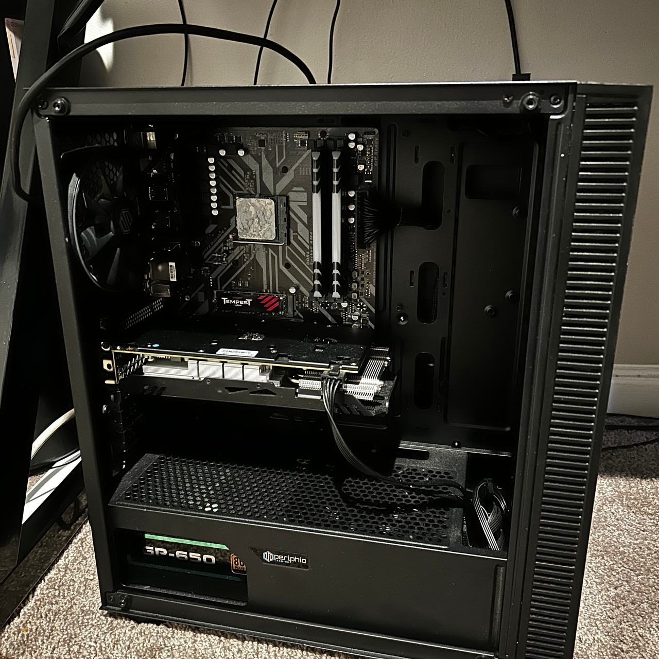 Custom Built Desktop PC  



runs perfectly fine all you have to do is plug it 