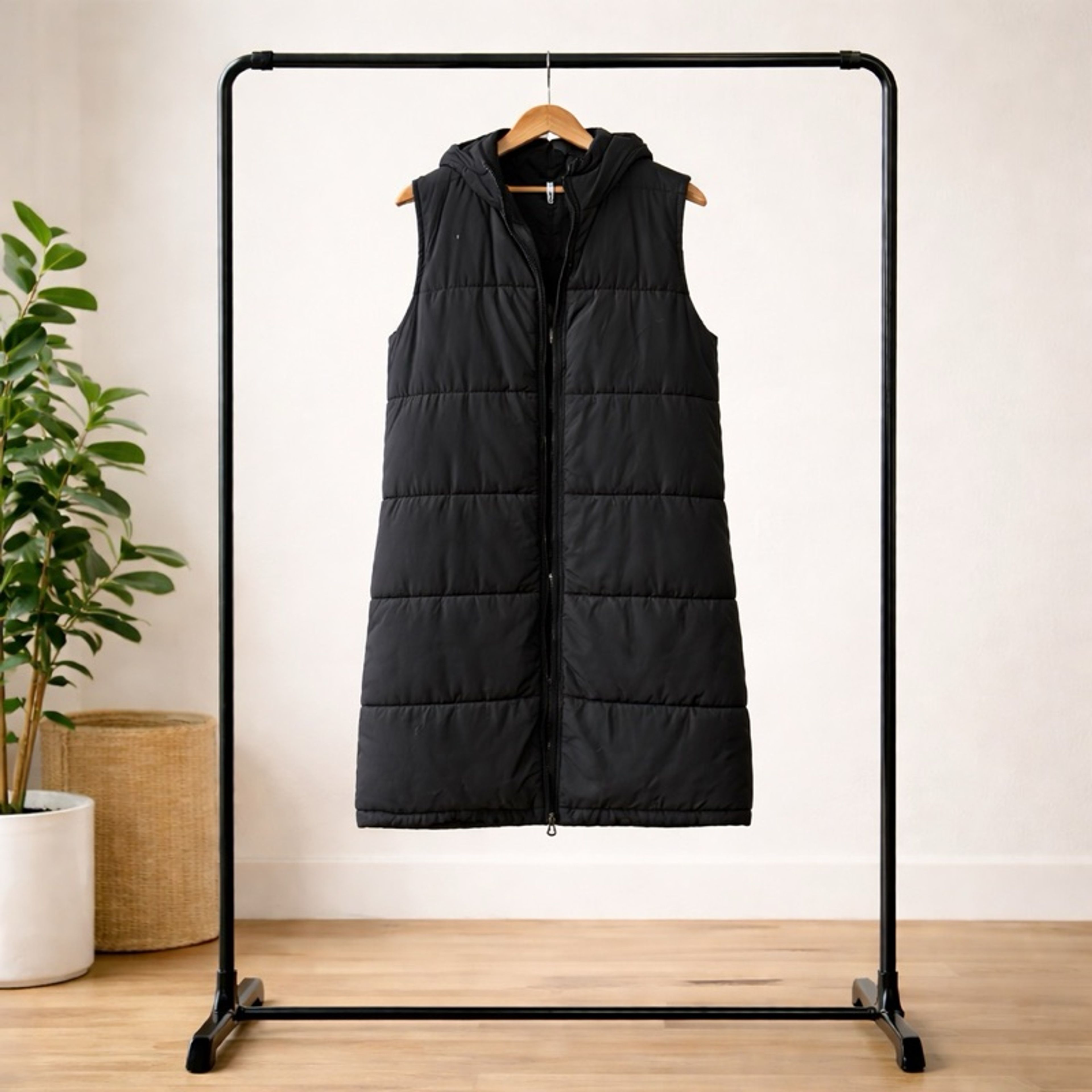 Long Women's Black Hooded Puffer Vest Size Small