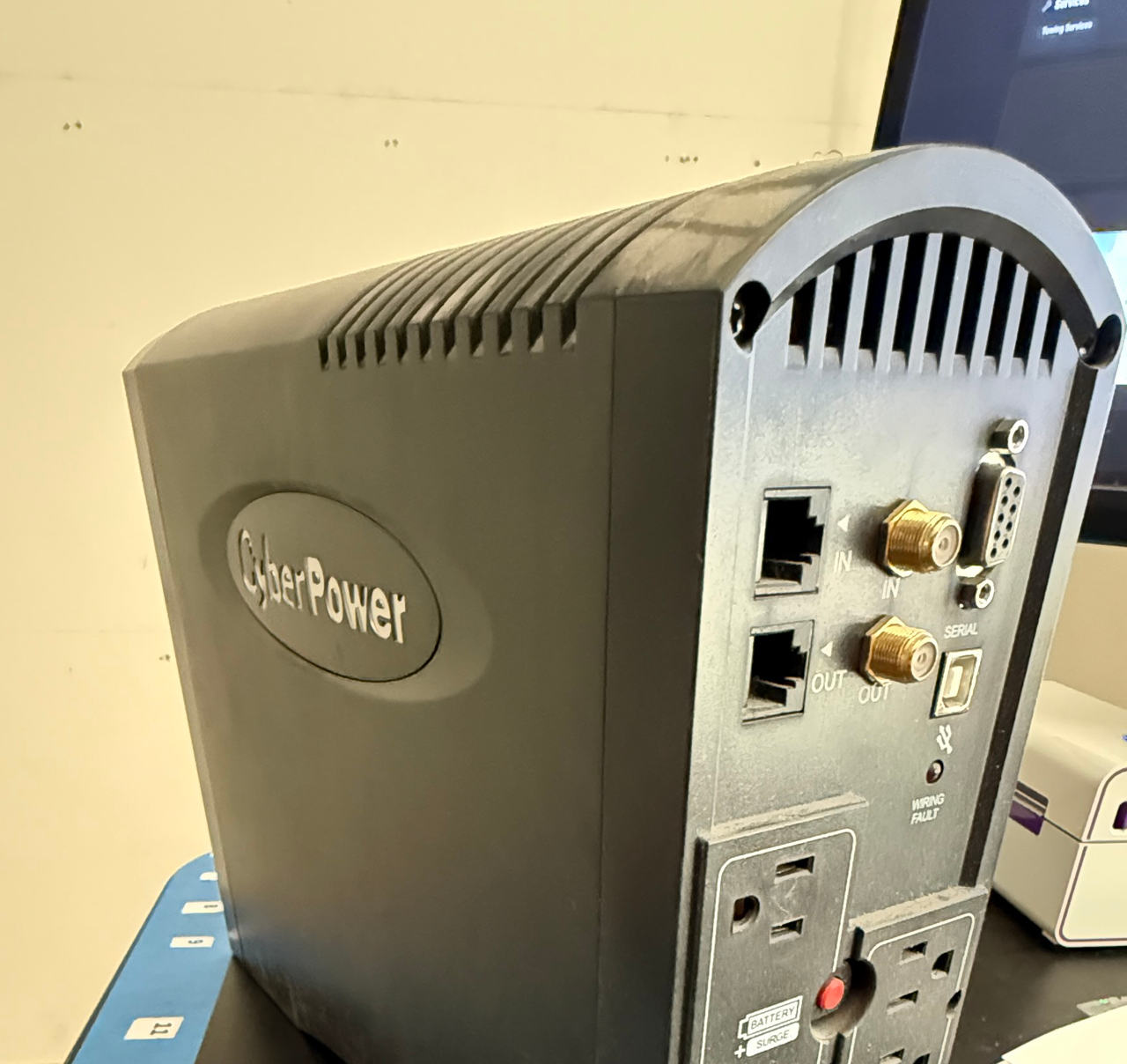 CyberPower LX1500GU UPS System