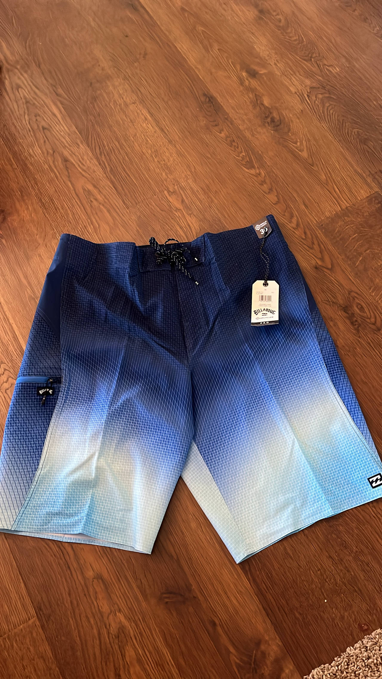Billabong Men's 73 Fade Pro Boardshorts new with tags. 34 waist