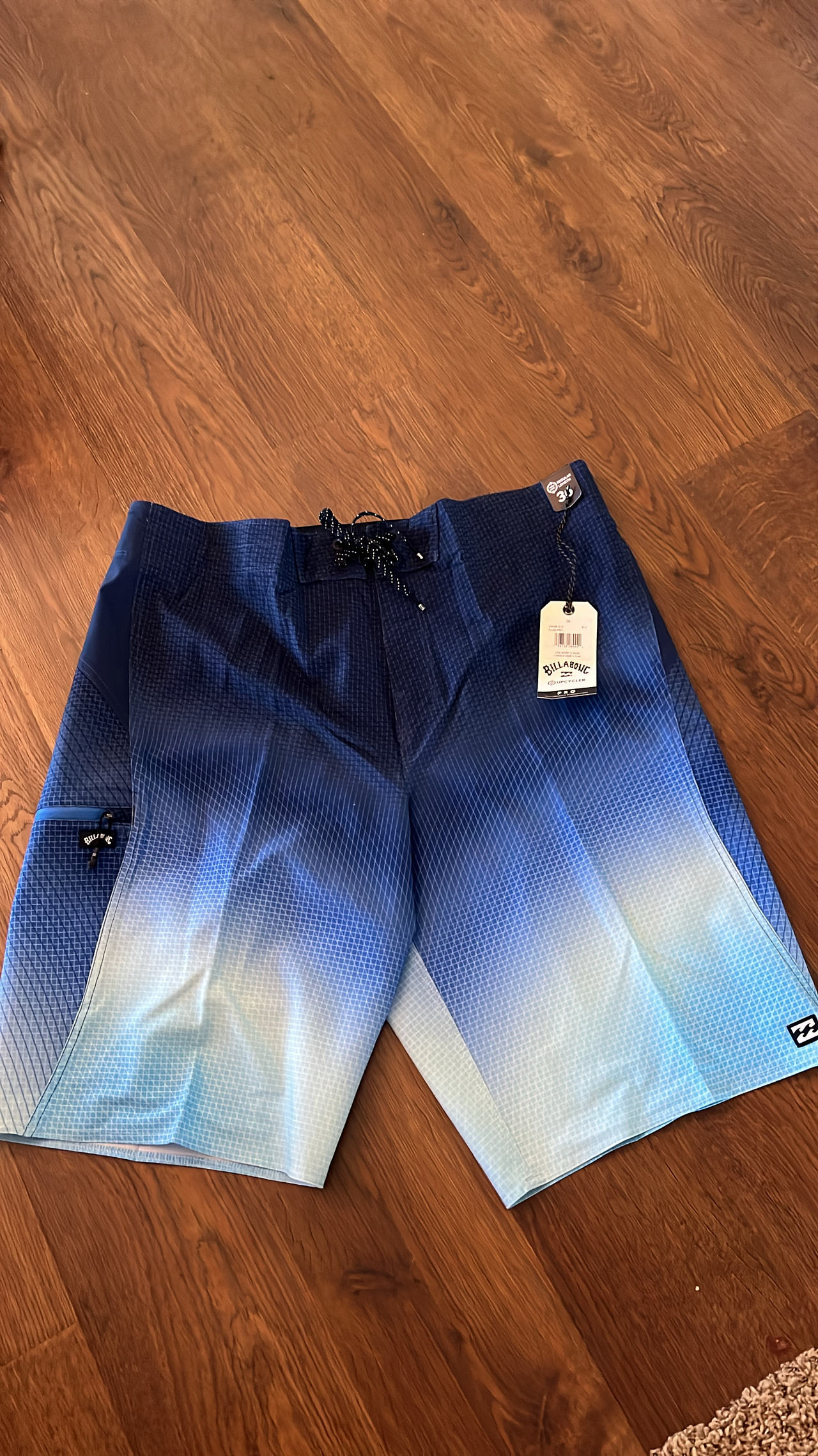 Billabong Men's 73 Fade Pro Boardshorts new with tags. 34 waist