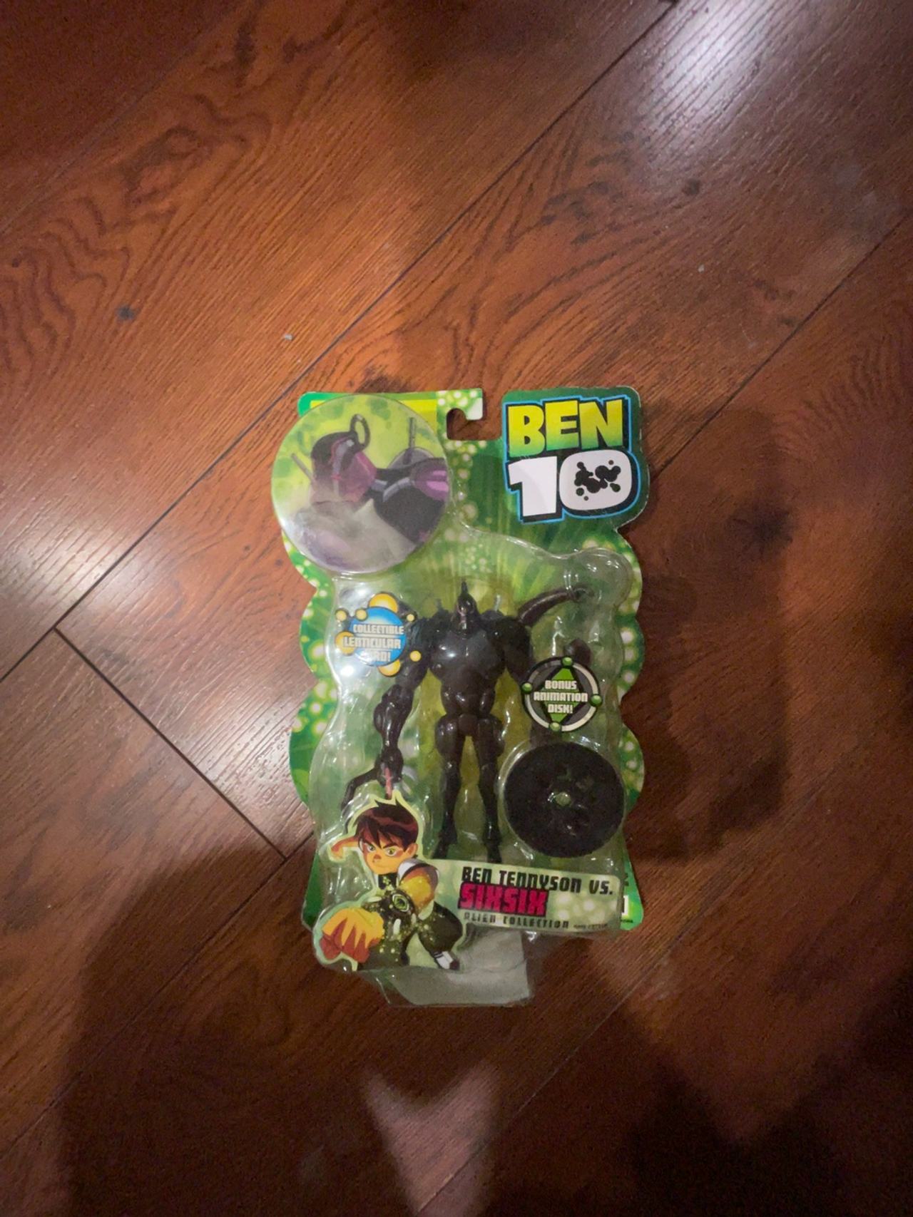 Bandai Ben 10 SixSix Action Figure