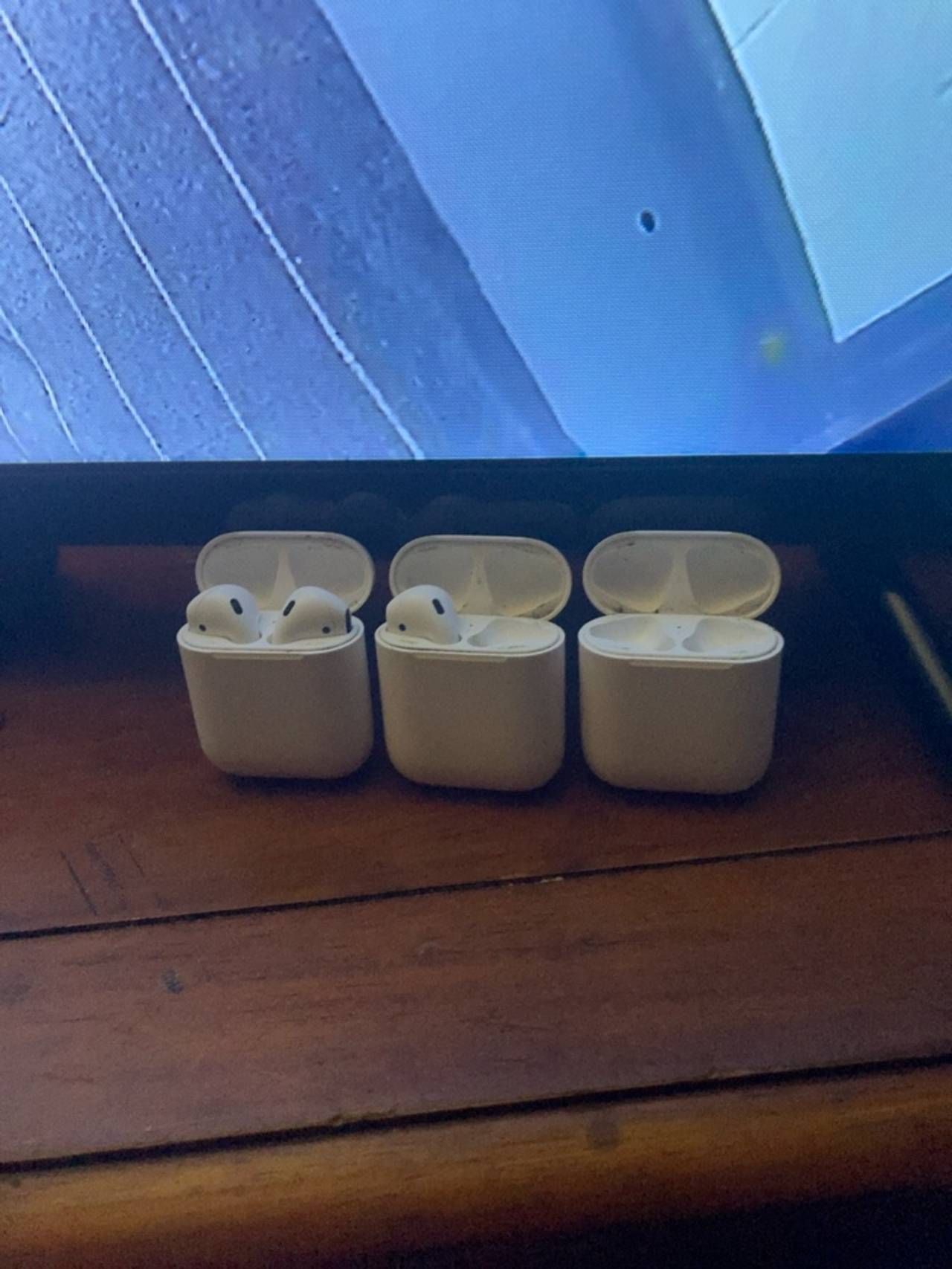 Apple AirPods 1st Generation White