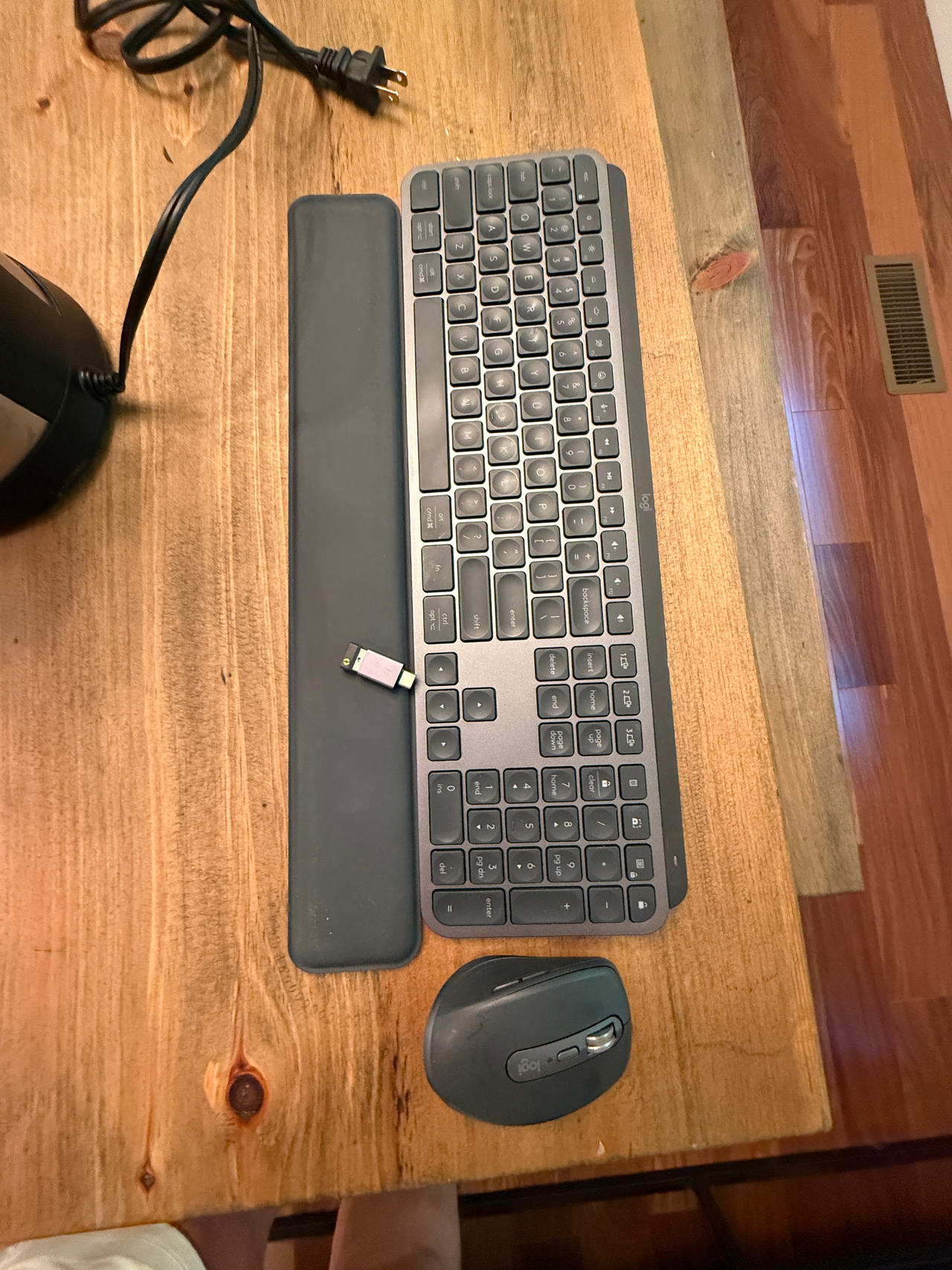 Logitech MX Keys Advanced Wireless Illuminated Keyboard and MX Master 3 Mouse Combo