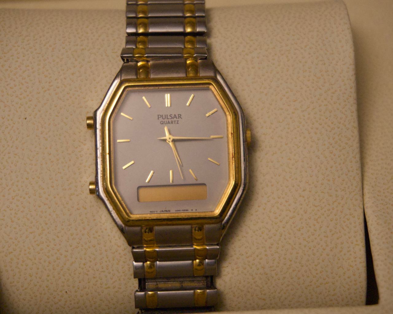 Pulsar Quartz Watch