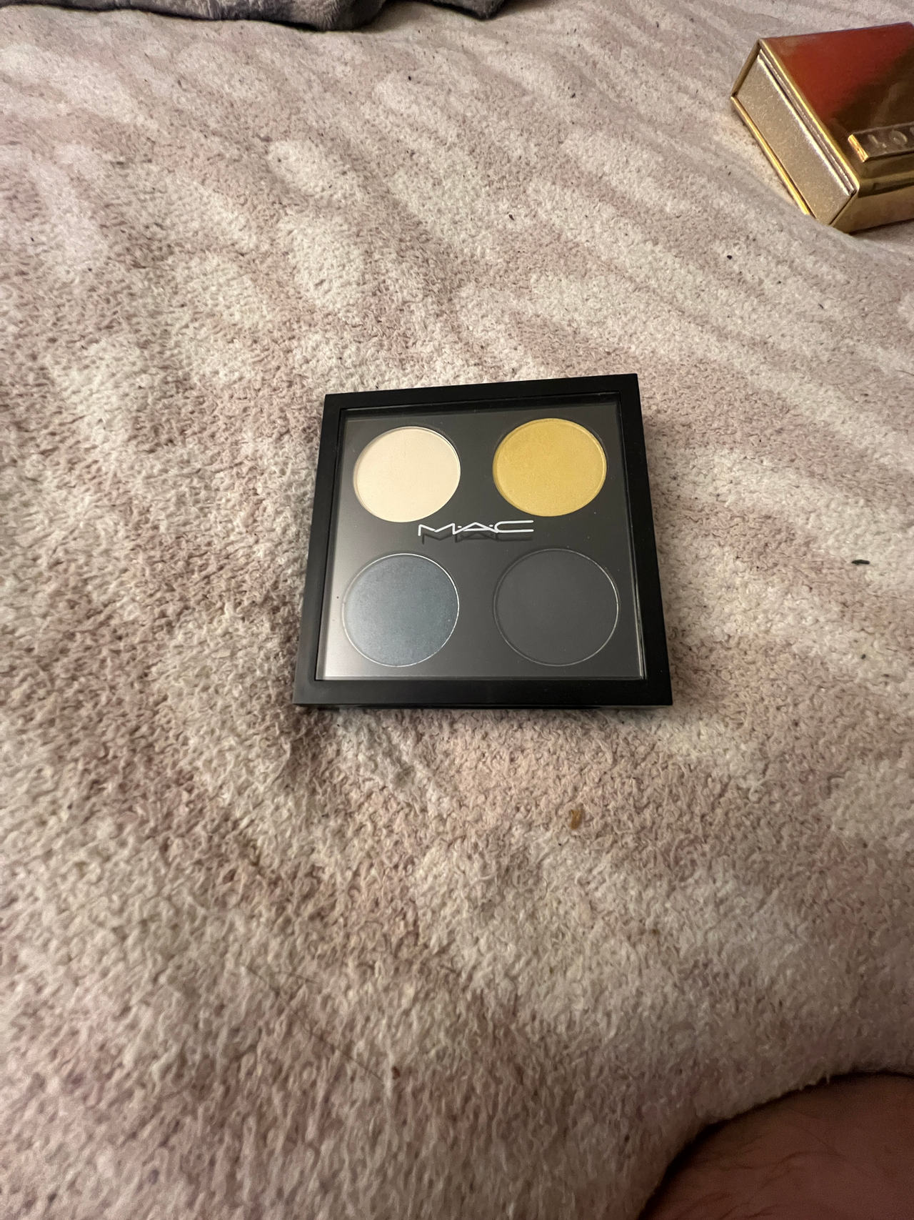MAC Eyeshadow Quad