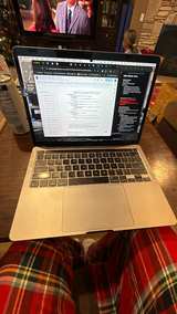 Apple MacBook Pro - Image 2