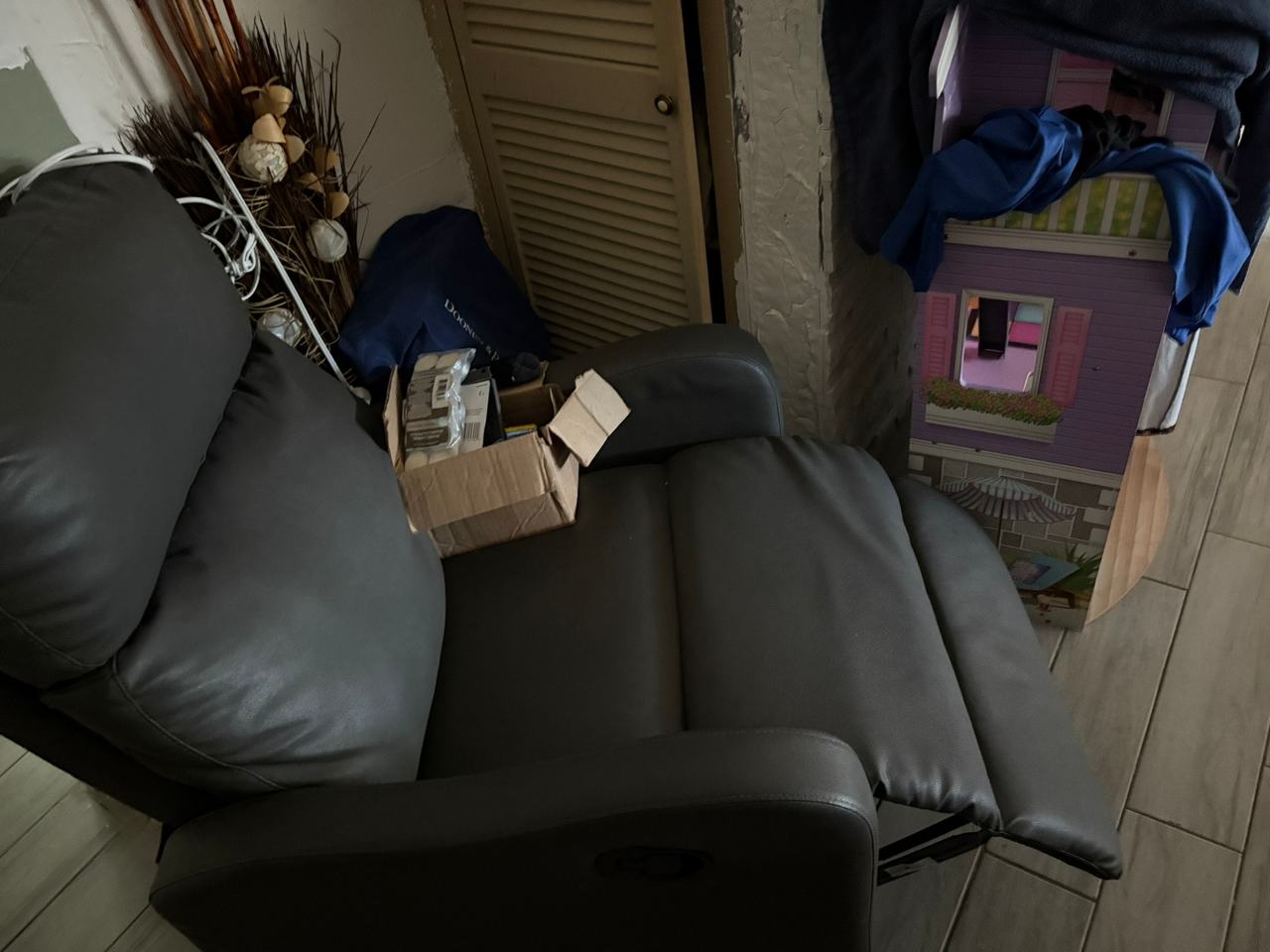 Recliner Chair