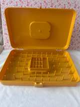 Vintage Wil-hold Yellow Thread Storage Box Wilson MFG Corp - Image 1