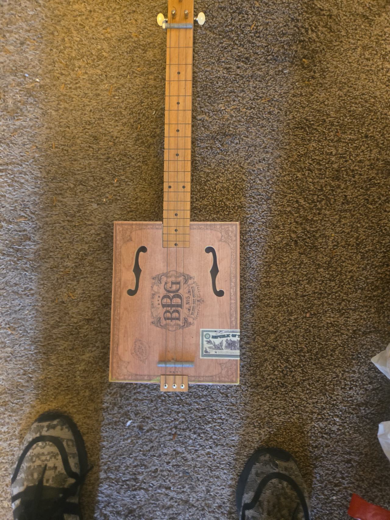 Cigar Box Guitar