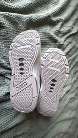 Men’s InStride Take Flight  White . Size 12 - Image 3