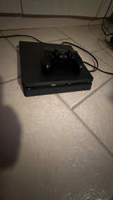 Sony PlayStation 4 Slim 1TB Black Console - Image 2