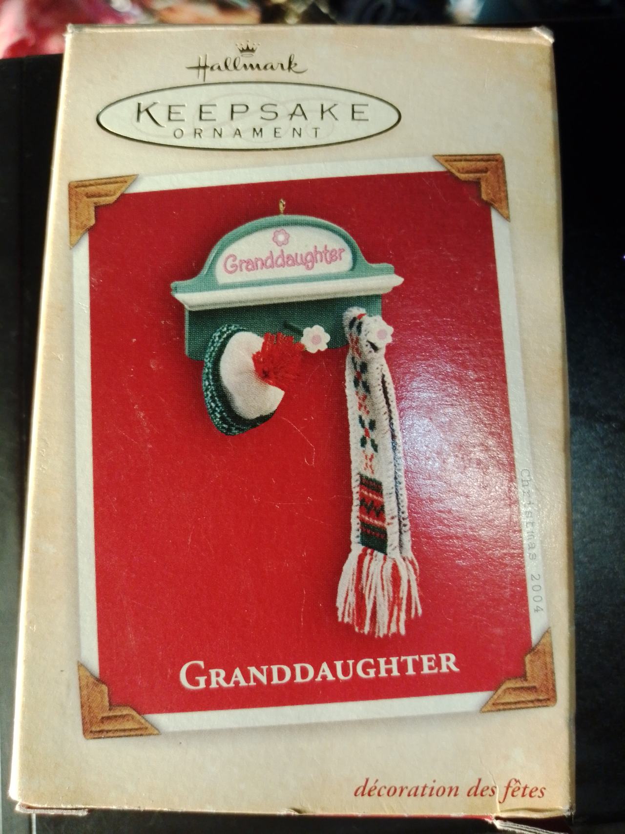 Hallmark Keepsake Ornament 2004 Granddaughter