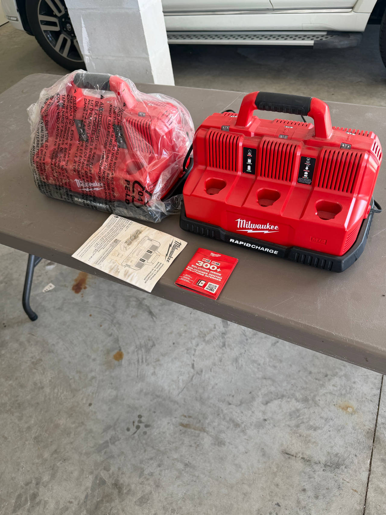 Milwaukee M18 & M12 Rapid Charge Station 48-59-1807 (Set of 2)