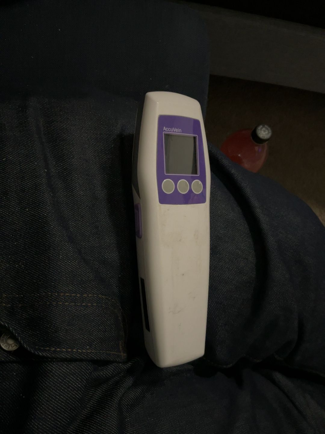 AccuVein AV500 Portable Vein Finder