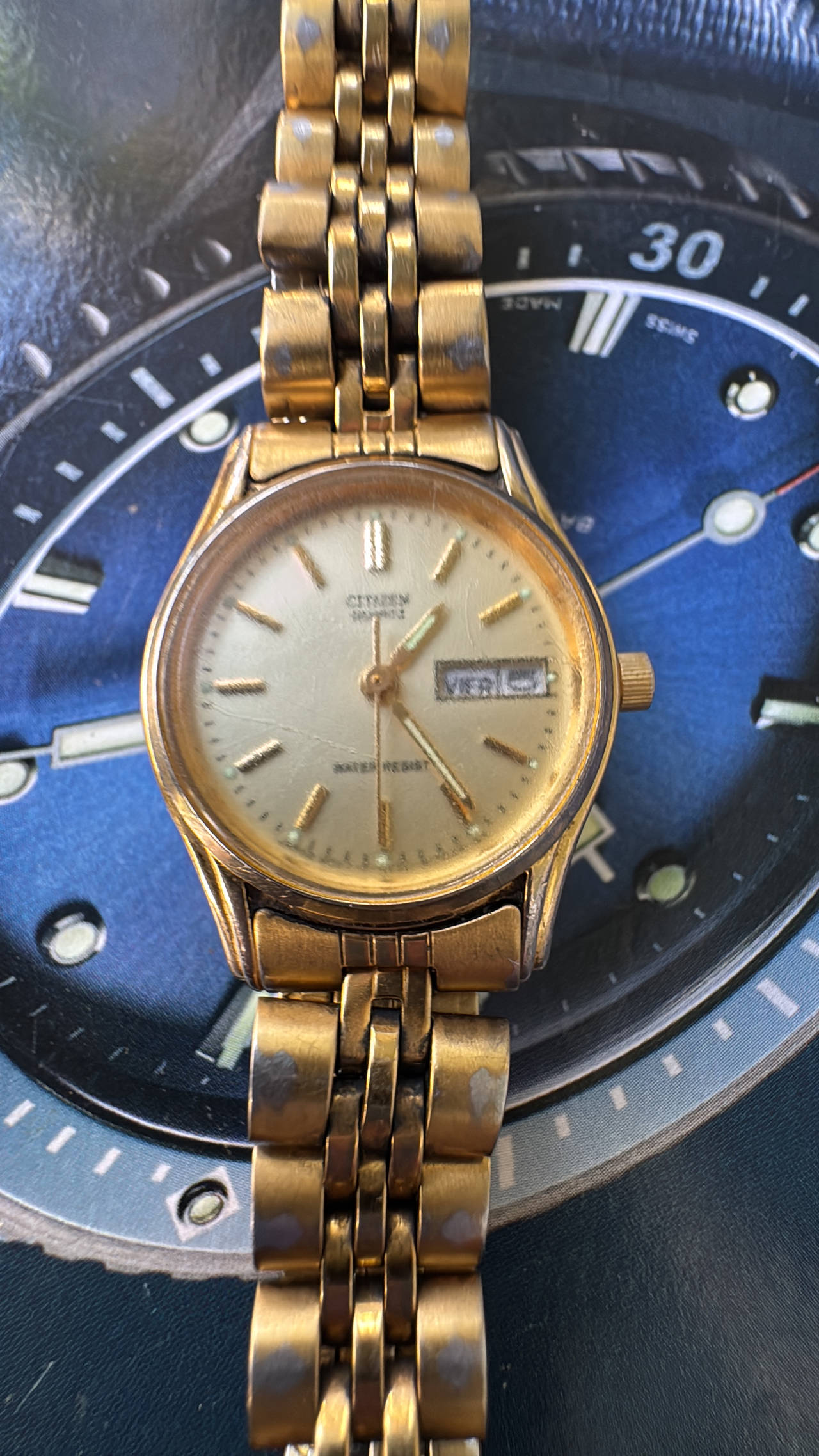 Citizen Vintage Quartz Day-Date Gold Tone Watch
