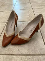 Vintage Claudia Women's Leather Heels - Image 1
