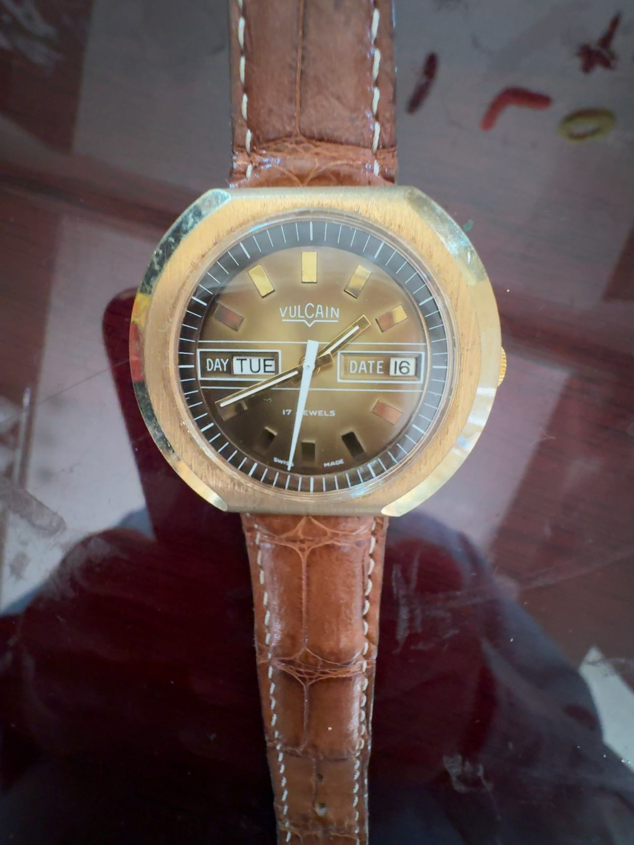 Vulcain Vintage Men's Mechanical Day-Date Watch