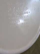 PYREX Spring Blossom Green 403 size (2.5 quart)  Mixing Bowl #11 - Image 1