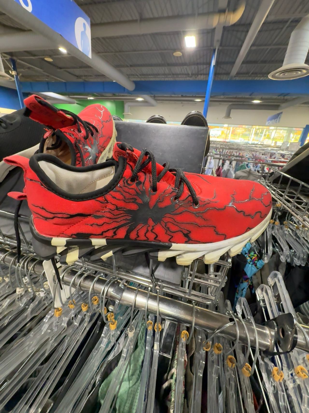 Meinianguan Graffiti Sneakers Red/Black