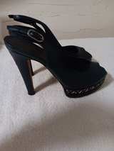 Chanel Navy Blue Leather Chain Link Slingback Pumps - Image 8