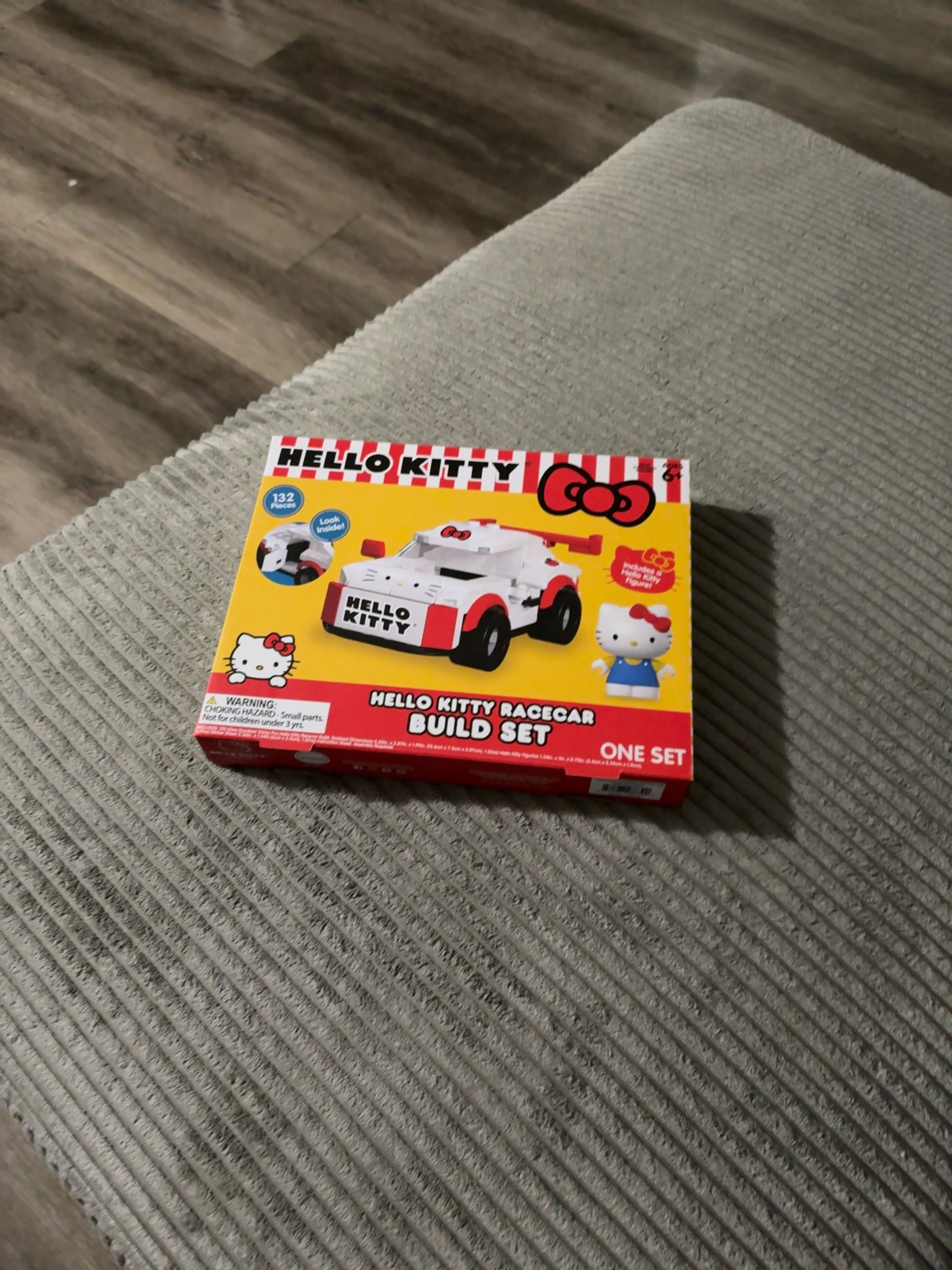 Sanrio Hello Kitty Racecar Build Set