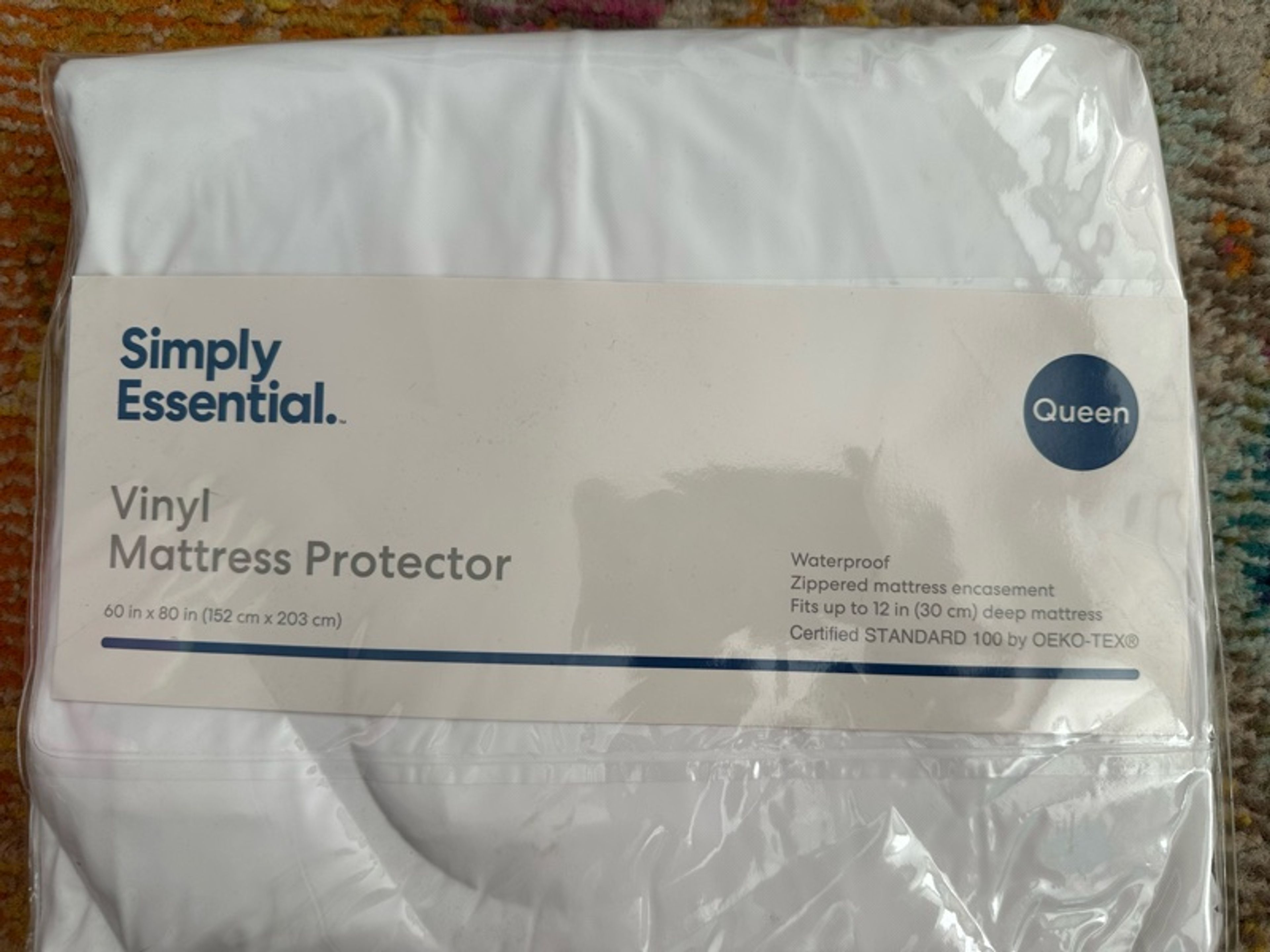 Queens Simply Essential Waterproof Vinyl Mattress Protector