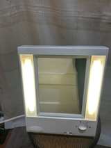 Remington Lighted Makeup Mirror - Image 2