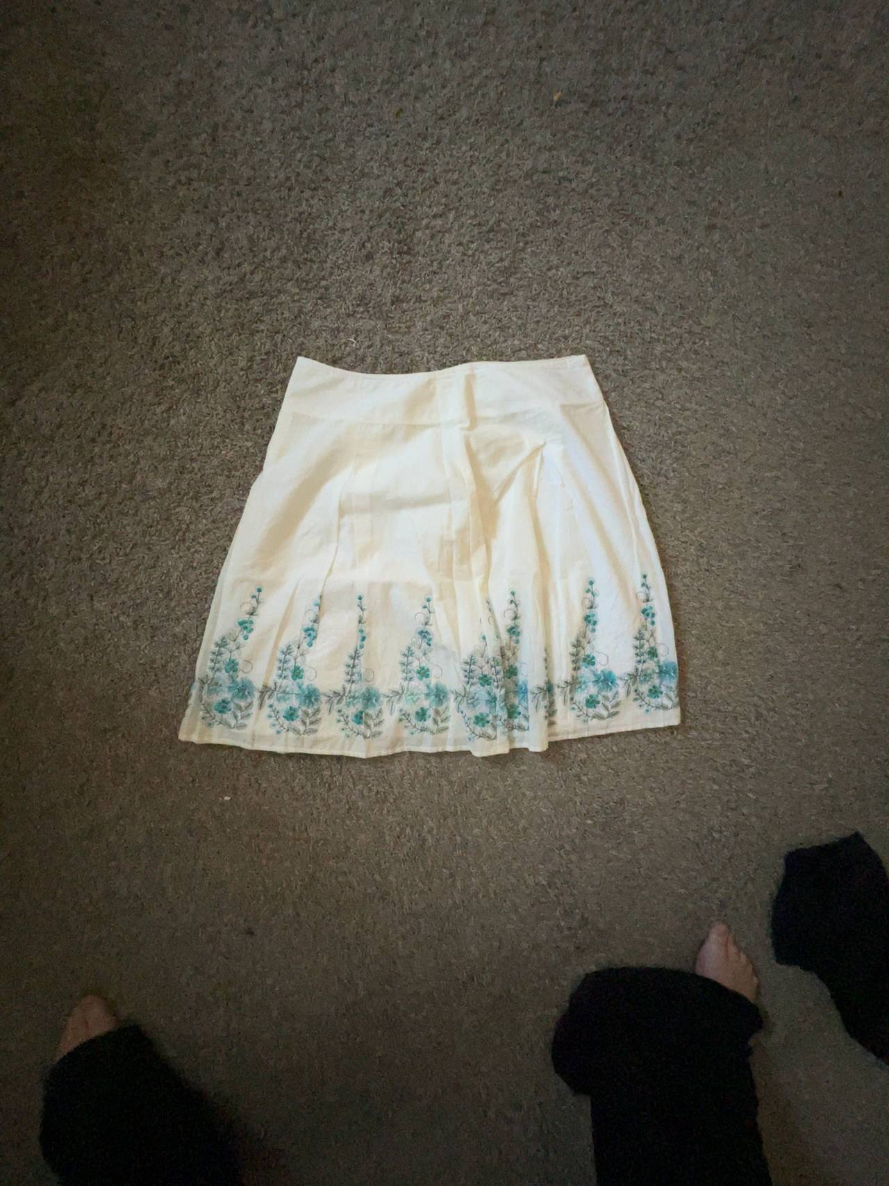 AGB White Skirt with Blue and Green Floral Pattern, Size 12