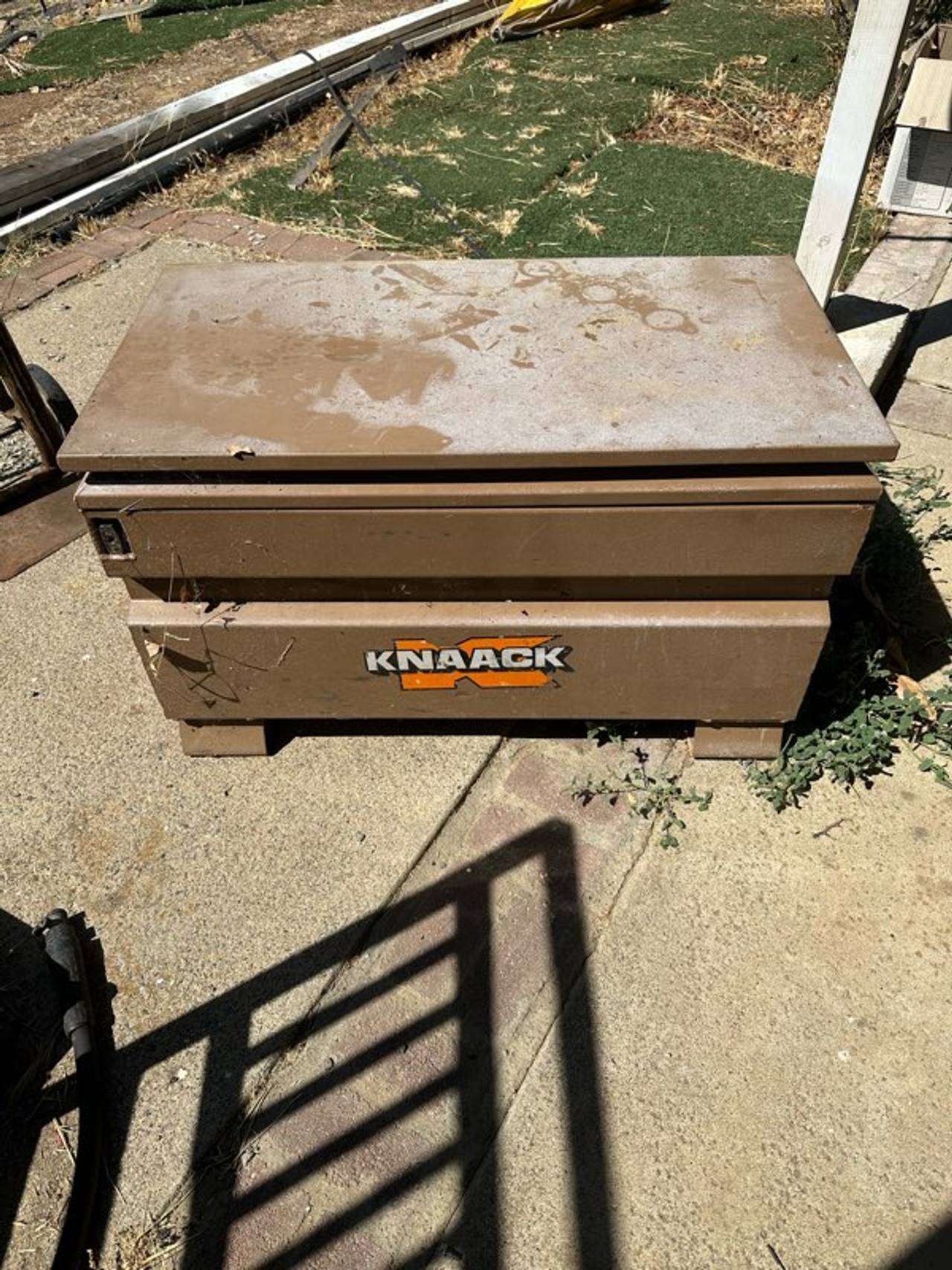 Knaack Jobsite Storage Box