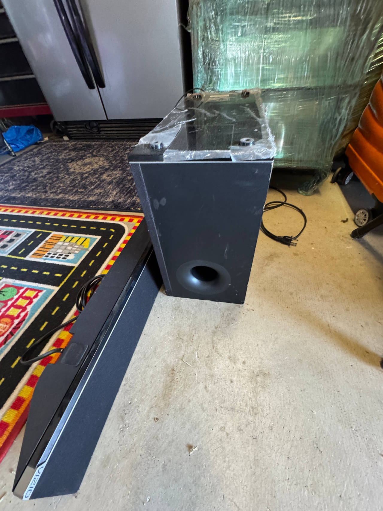 Vizio Soundbar and Subwoofer