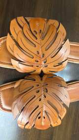 Farm Rio Monstera Leaf Leather Sandal size 10 - Image 2
